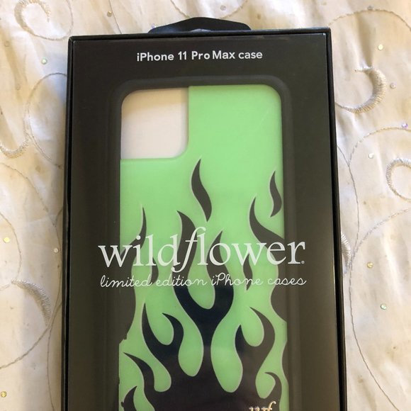 Wildflowers Accessories Wildflower Flames Green Iphone 1 Pro Max